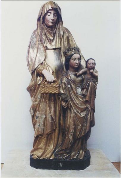 groupe sculpté (petite nature) : sainte Anne, la Vierge et l'Enfant ou sainte Anne trinitaire, dite l'Enfant au rognon, vue générale