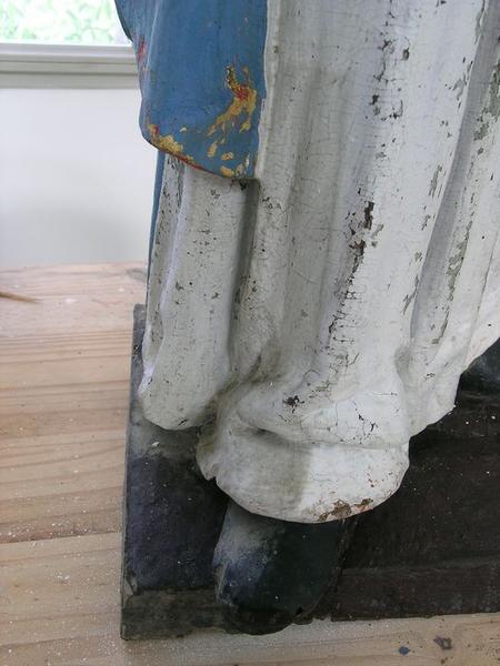 statue (statuette) : Vierge à l'enfant, détail