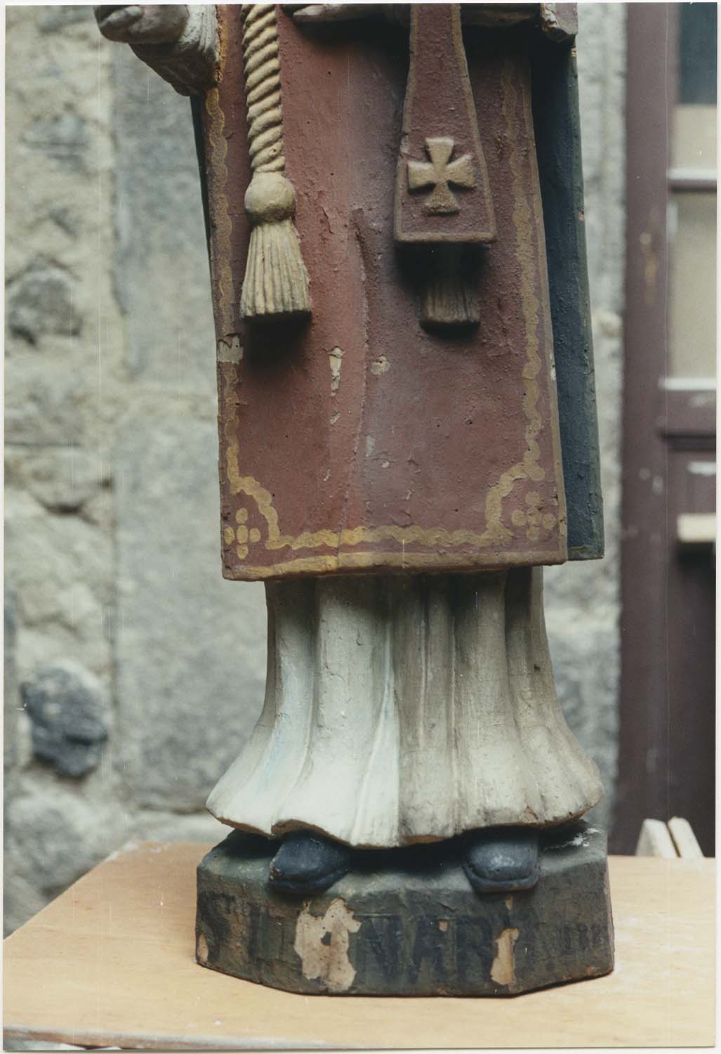 statue : saint Léonard, détail