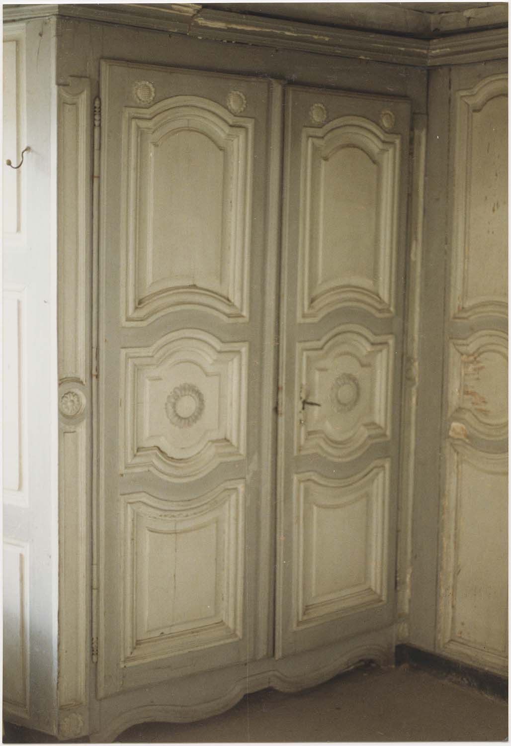 armoire, vue générale