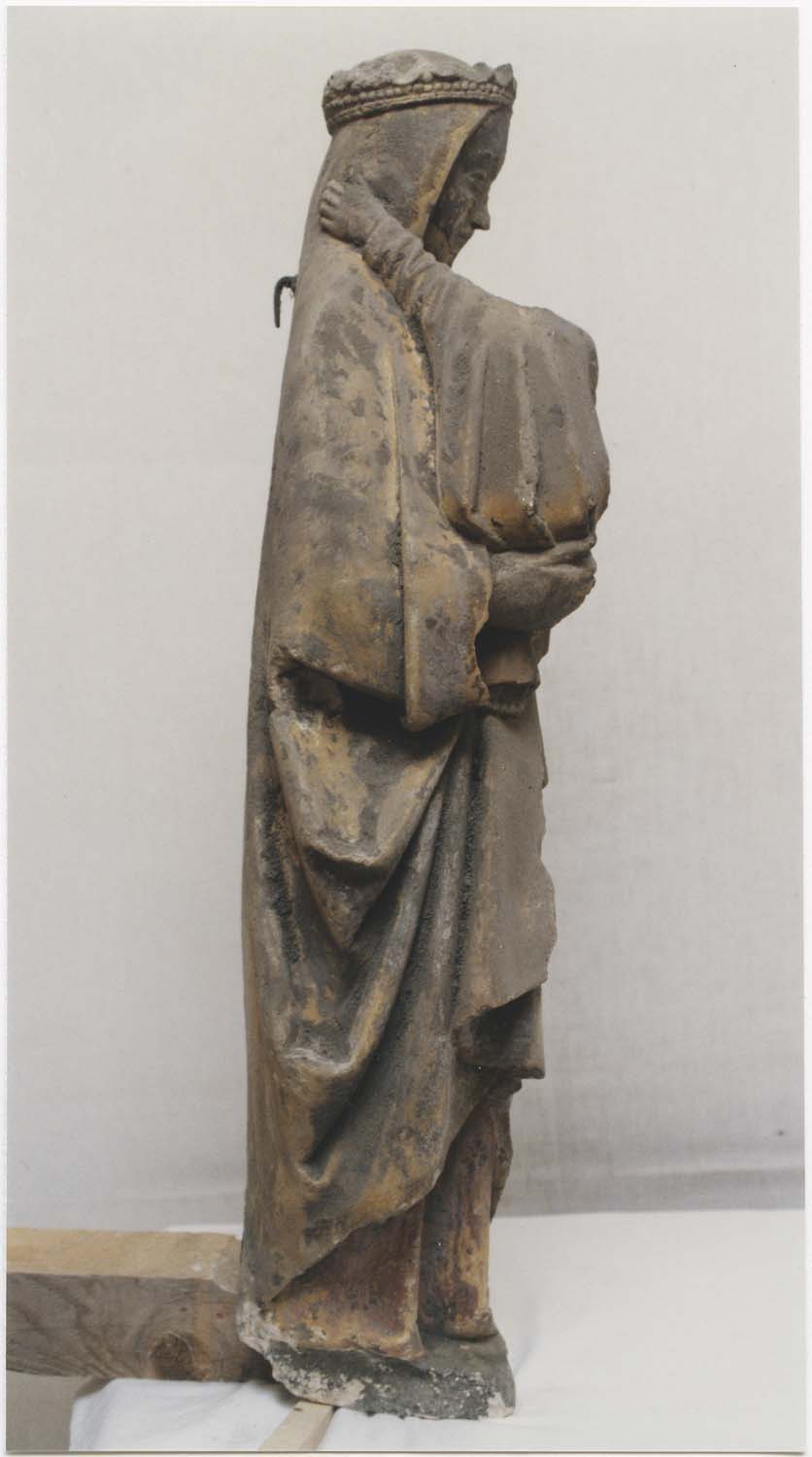 statue (statuette) : Vierge à l'enfant, profil droit, vue générale 