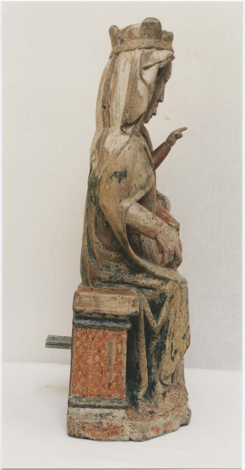 statue (statuette) : Vierge à l'enfant assise, profil droit, vue générale