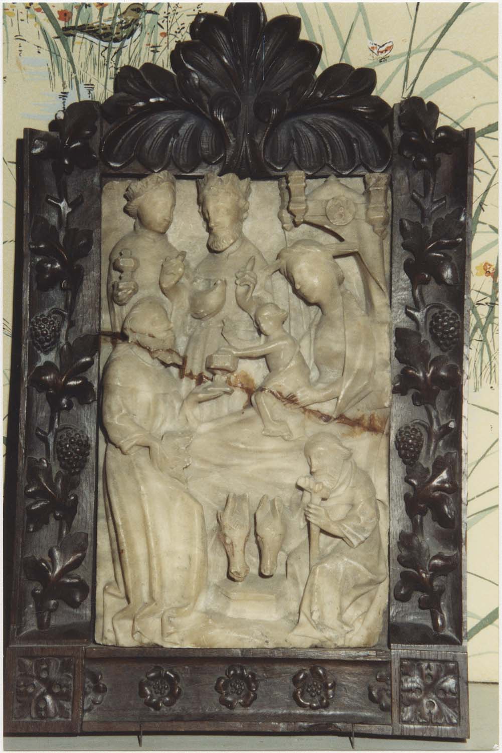 bas-relief : adoration des Mages, vue générale