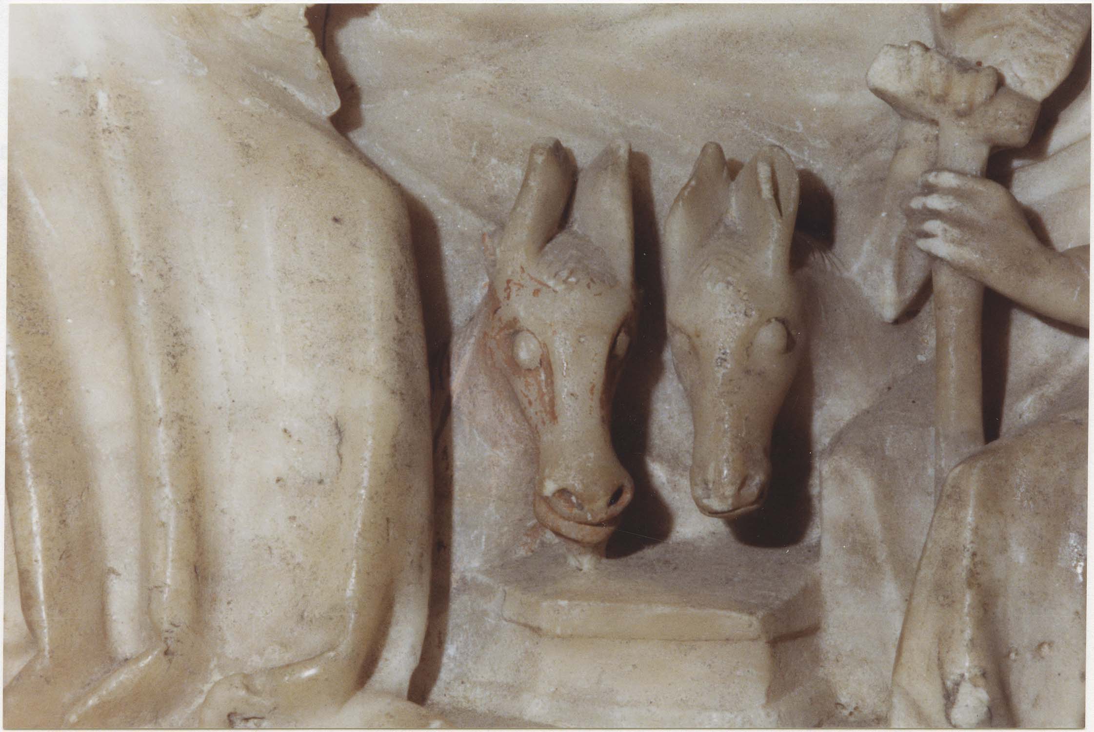 bas-relief : adoration des Mages, détail