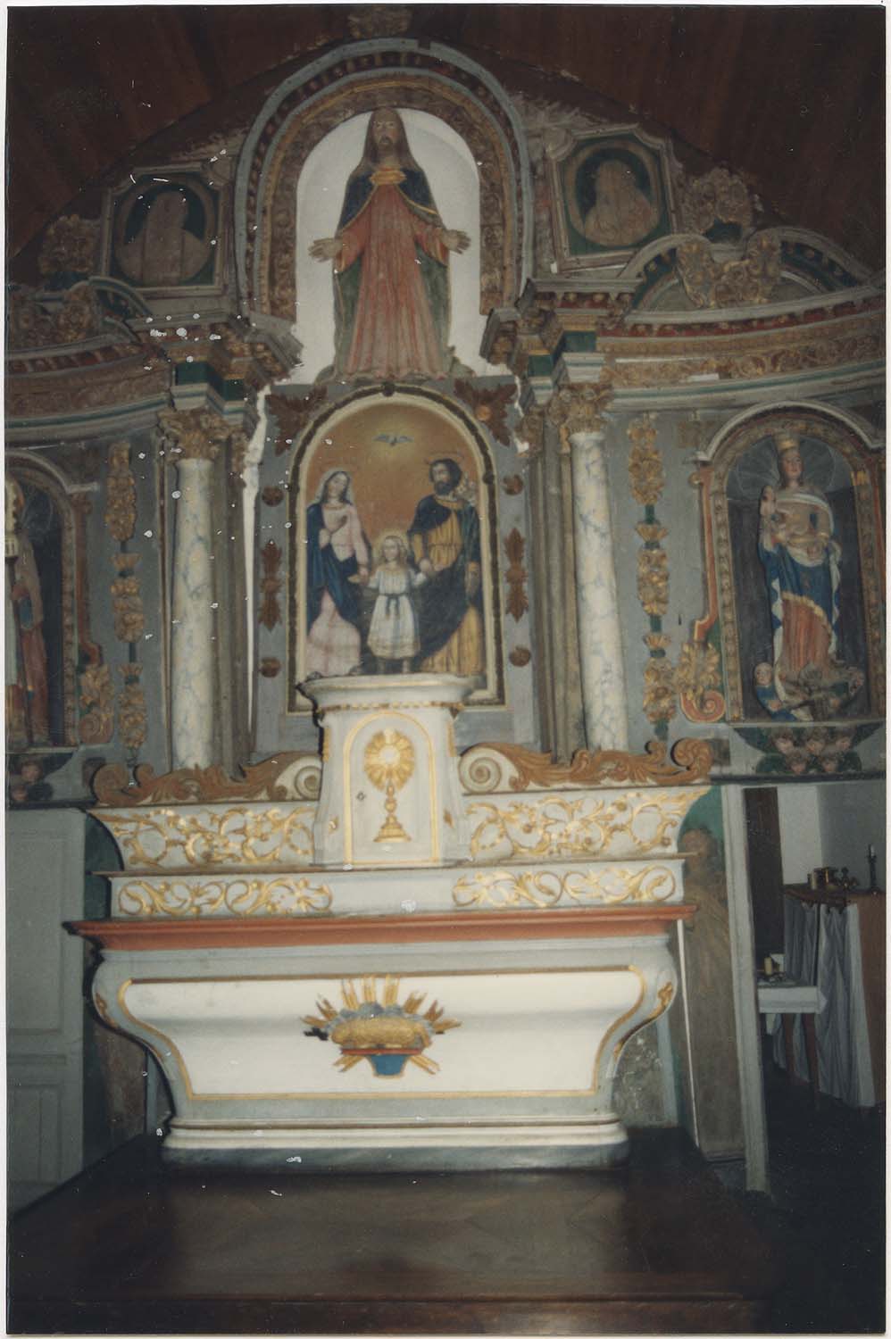 retable du maître-autel, statues : saint Corentin, Christ sauveur, Vierge à l'Enfant, vue partielle