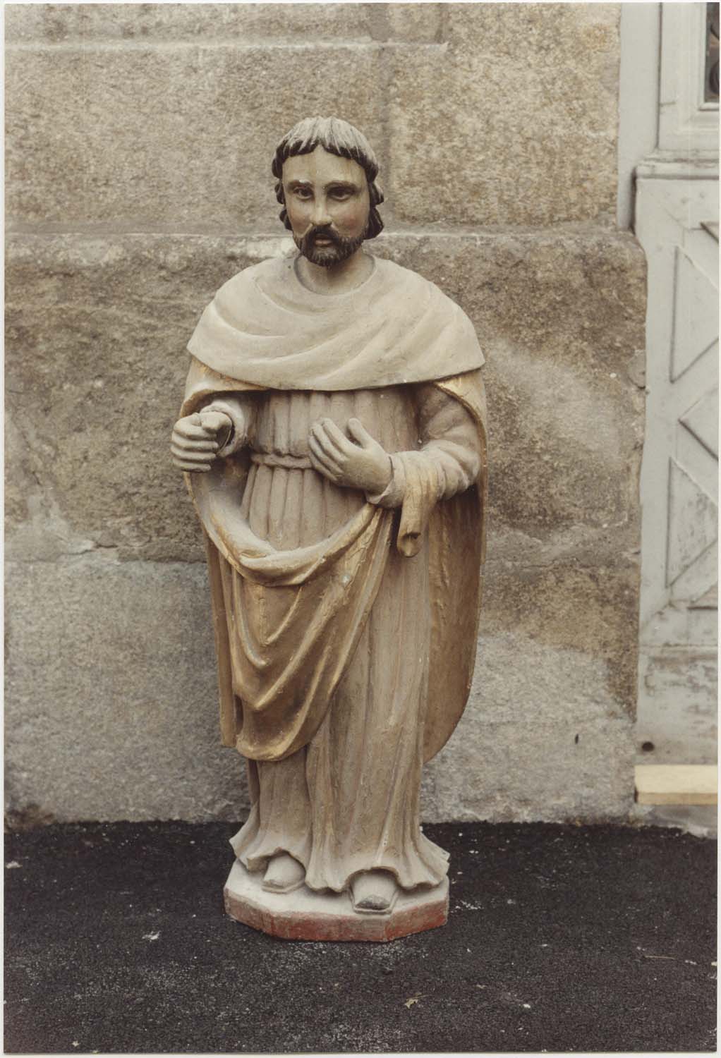 statue : saint Damien, vue générale