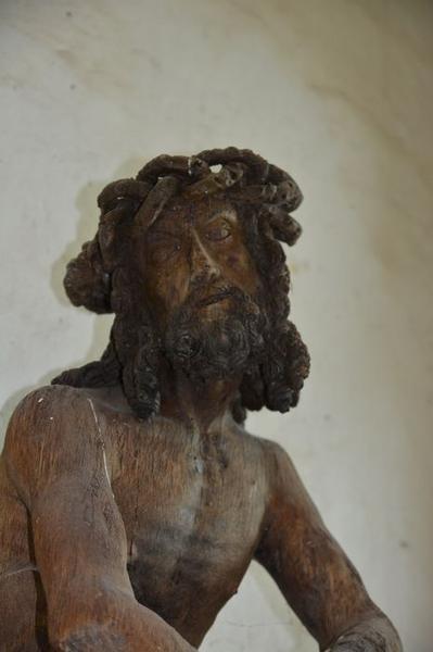 statue : le Christ aux liens, vue partielle