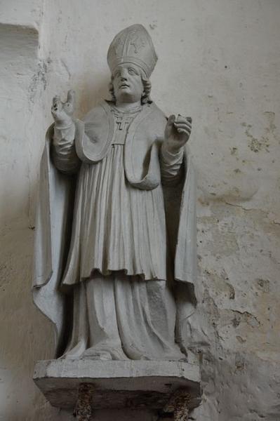 statue : saint Rémi, vue générale - © Ministère de la Culture (France), Médiathèque du patrimoine et de la photographie (objets mobiliers), tous droits réservés