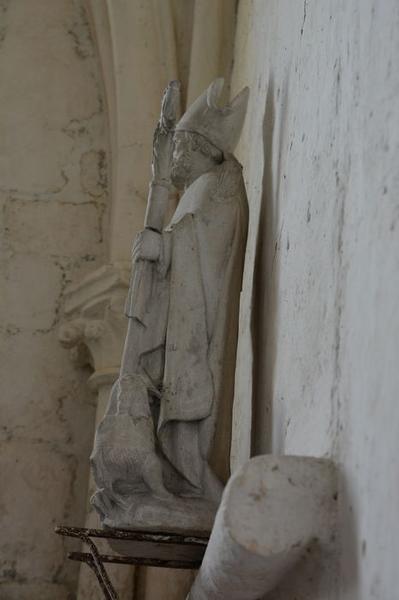 statue : saint Marcel, profil gauche, vue générale - © Ministère de la Culture (France), Médiathèque du patrimoine et de la photographie (objets mobiliers), tous droits réservés