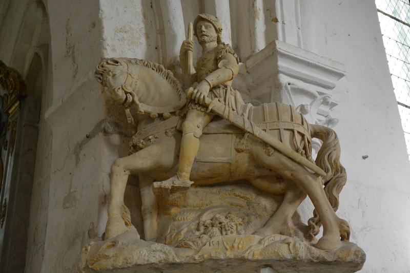 groupe sculpté (statue équestre) : saint Julien, vue générale - © Ministère de la Culture (France), Médiathèque du patrimoine et de la photographie (objets mobiliers), tous droits réservés