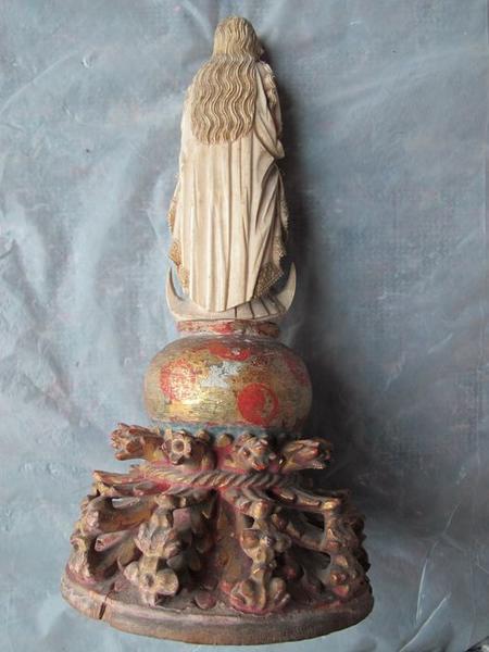 statuette : L'Immaculée Conception, revers, vue générale