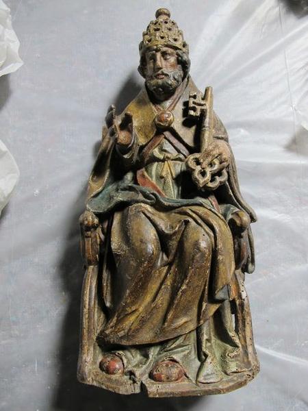 statuette : saint Pierre, vue générale