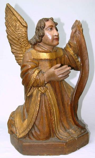 statue : ange de l'Annonciation, vue générale - © Ministère de la Culture (France), Médiathèque du patrimoine et de la photographie (objets mobiliers), tous droits réservés