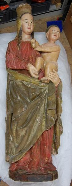 statue : Vierge à l'enfant, vue générale