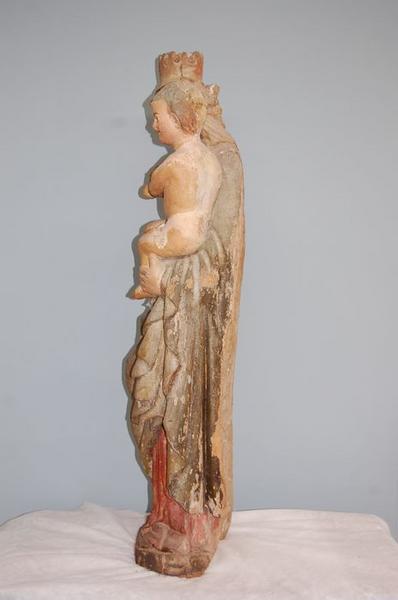 statue : Vierge à l'enfant, profil gauche, vue générale