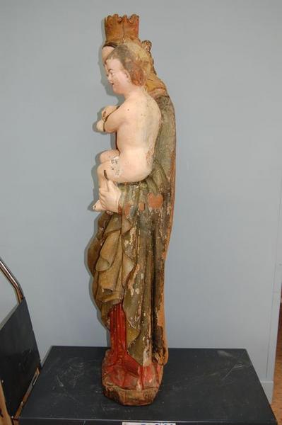 statue : Vierge à l'enfant, profil gauche, vue générale