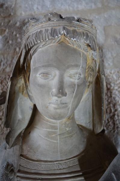 groupe sculpté : Vierge à l'enfant avec un donateur, détail