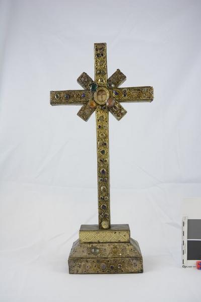 croix, vue générale de l'avers