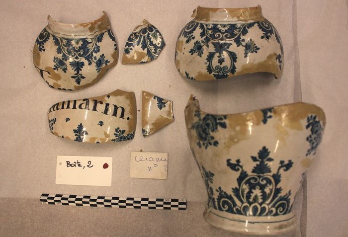 pot à pharmacie portant l’inscription Tamarin, vue générale - © Ministère de la Culture (France), Médiathèque du patrimoine et de la photographie (département de la documentation), tous droits réservés