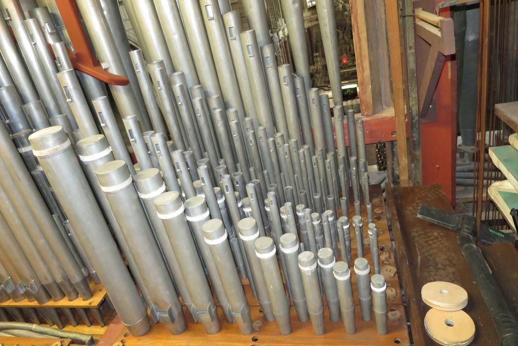 orgue de tribune, tuyauterie, détail