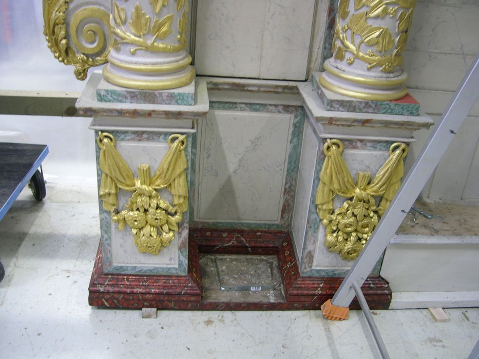 autel, retable (autel secondaire), détail - © Ministère de la Culture (France), Médiathèque du patrimoine et de la photographie (département de la documentation), tous droits réservés