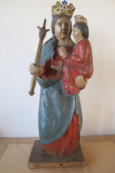 statue : Vierge à l'Enfant dite Notre-Dame-d'Echenoz ou Notre-Dame-de-la-Solborde - © Ministère de la Culture (France), Médiathèque du patrimoine et de la photographie (département de la documentation), tous droits réservés