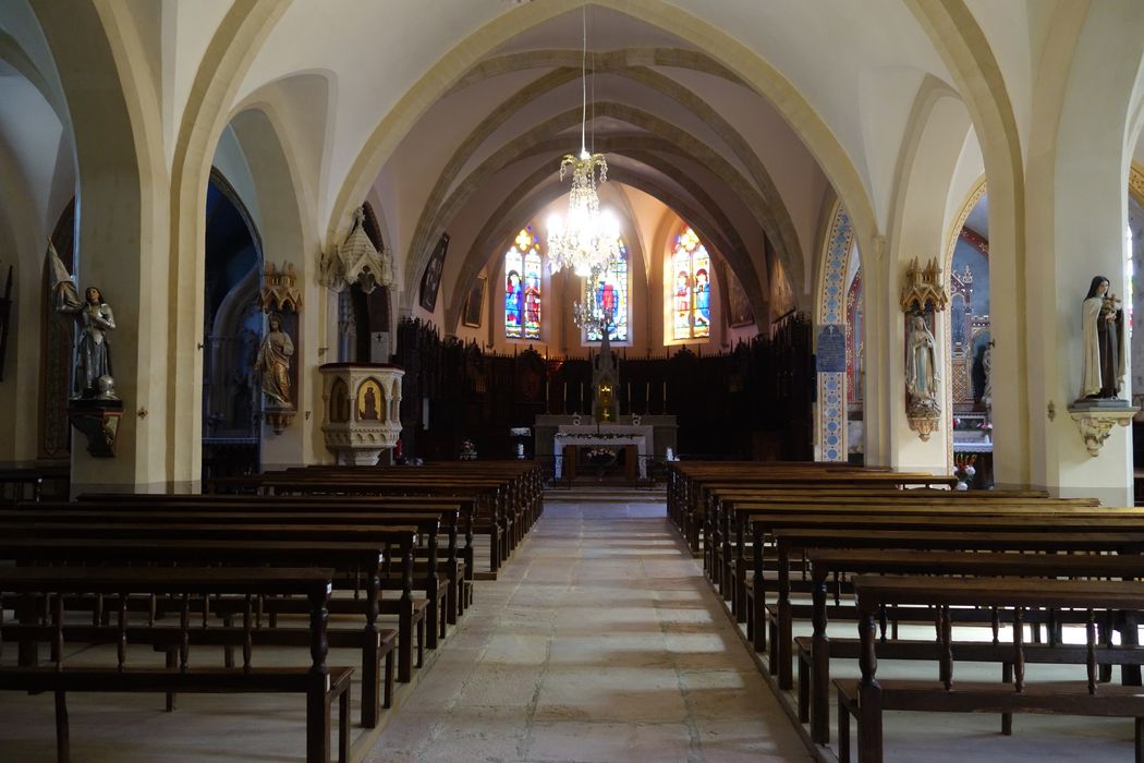 Eglise : Nef, vue générale