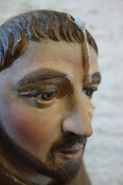 statue : Saint François, détail