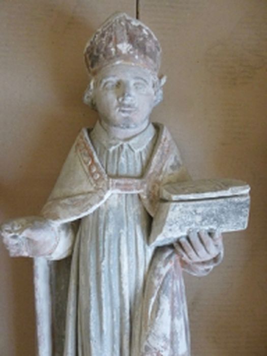 statue (statuette) : Saint non identifié, vue partielle