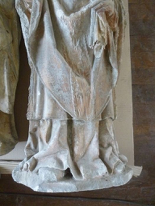 statue (statuette) : Saint Evêque, détail