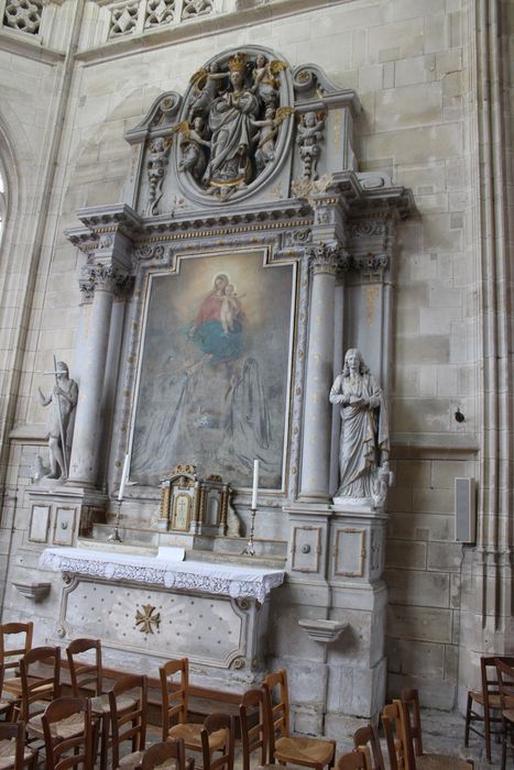 retable du croisillon nord, tableau : Vierge du Rosaire - © Ministère de la Culture (France), Médiathèque du patrimoine et de la photographie (département de la documentation), tous droits réservés