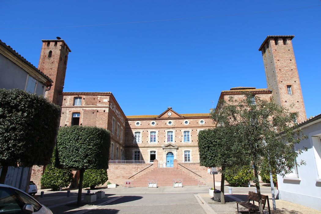 Château dit Richard Coeur de Lion : Ensemble sud, vue générale