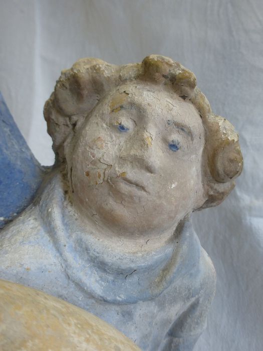 groupe sculpté : Vierge de pitié, détail