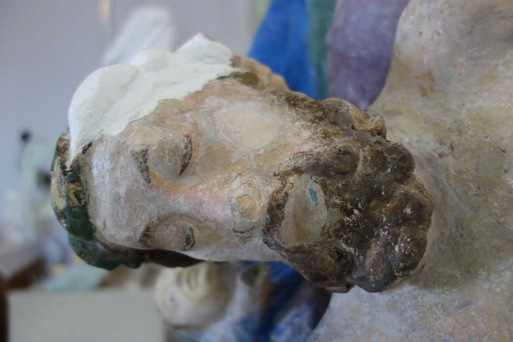 groupe sculpté : Vierge de pitié, détail du visage du Christ