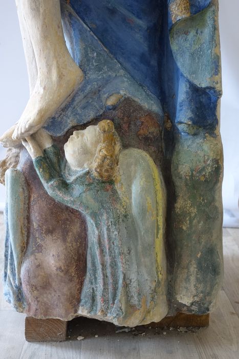 groupe sculpté : Vierge de pitié, détail