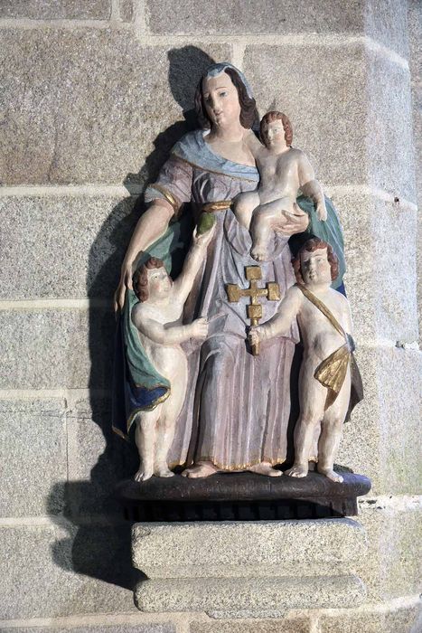 Statue : La Charité