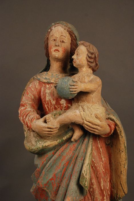 statue (statuette) : Vierge à l'Enfant, vue partielle - © Ministère de la Culture (France), Médiathèque du patrimoine et de la photographie (département de la documentation), tous droits réservés