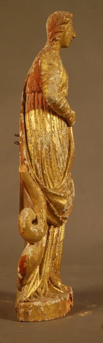 statuette : Sainte Marguerite, profil droit, vue générale