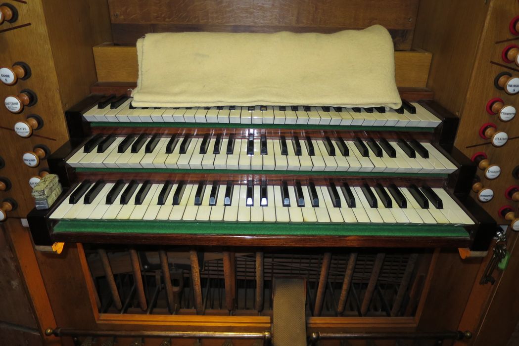 orgue de tribune : partie instrumentale de l'orgue, détail