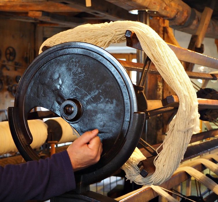 machine à torsader, retordeuse Ryo Cotteau, vue partielle