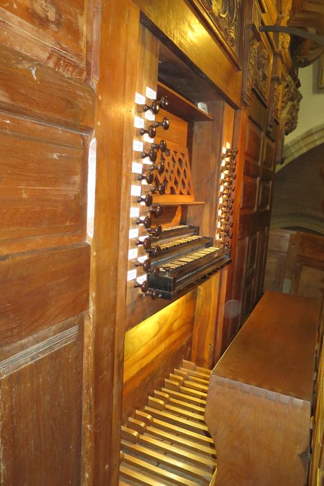 orgue de tribune : partie instrumentale de l'orgue, détail