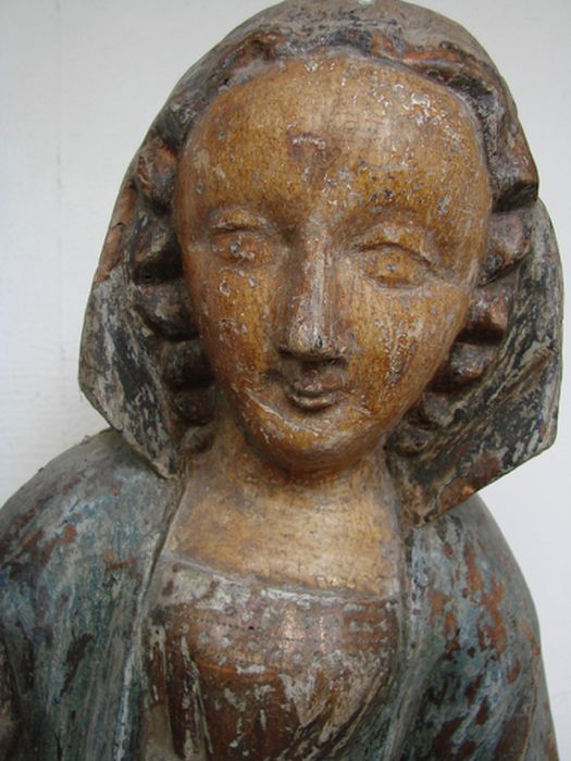 statue : Vierge à l'Enfant, vue partielle