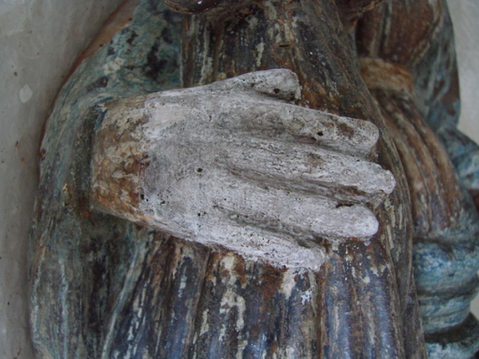 statue : Vierge à l'Enfant, détail