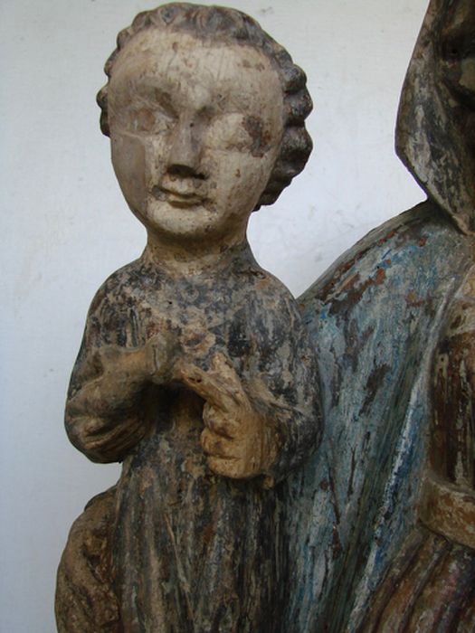 statue : Vierge à l'Enfant, détail 