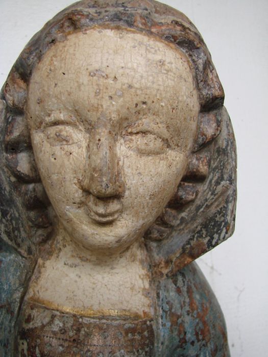 Statue : Vierge à l'Enfant, détail