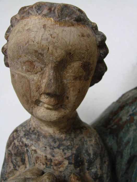 statue : Vierge à l'Enfant, détail