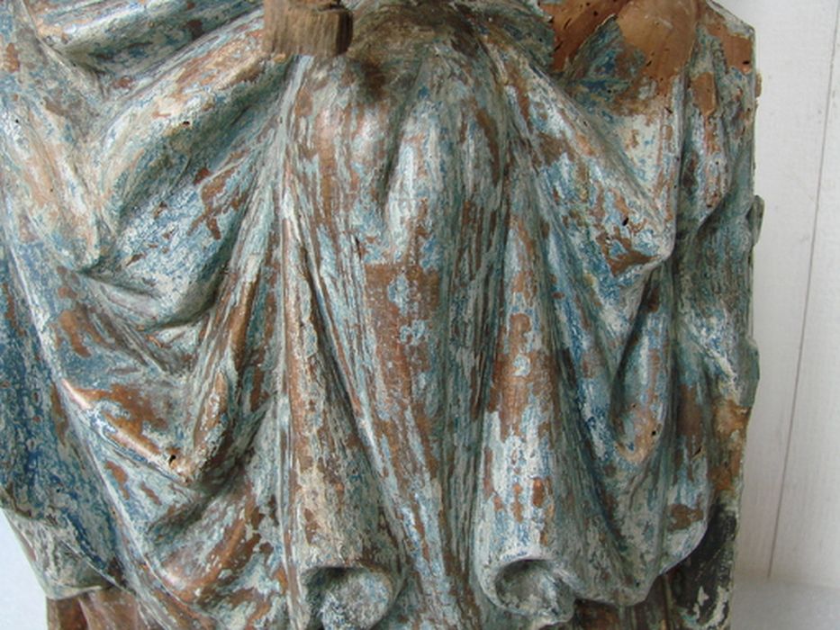 statue : Vierge à l'Enfant, détail