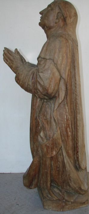 statue : Saint Bruno, profil gauche, vue générale