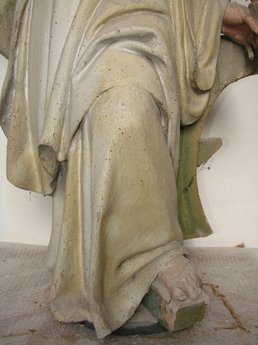 statue : Sainte Catherine, détail