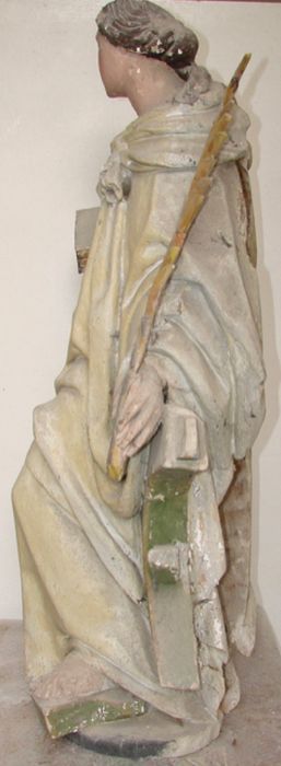 statue : Sainte Catherine, profil gauche, vue générale